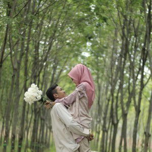 Erin Pujawati profile icon