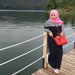 Leni Maryati profile icon