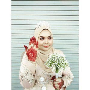 Puan Ain profile icon