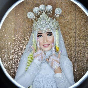 Evi Purwati profile icon