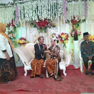 Sari Ayu Kharisma profile icon