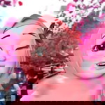 Wiwik Farhana profile icon