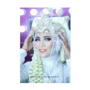 R Rustiani profile icon