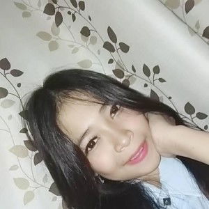 Larastriwulandari profile icon