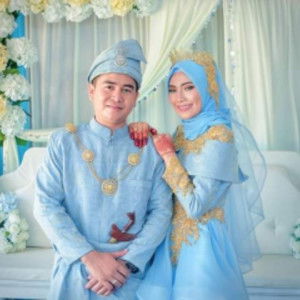 Ezah Adam Dickweil profile icon