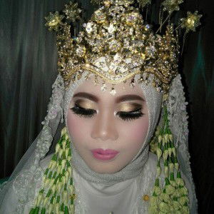 Selvi Oktaviani profile icon