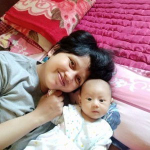 Henny Widia astuti profile icon