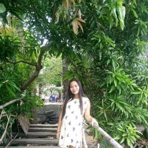 Bella Raine Lopez profile icon