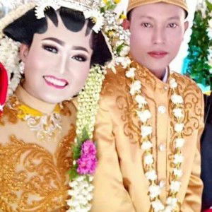 Retno Pujiyati profile icon