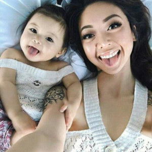 devi lestia profile icon