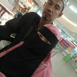 Resti Pratiwi Suryadi profile icon