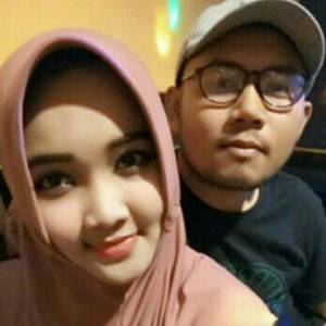 dwi merly ana profile icon