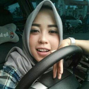 Tanti Yus Eva profile icon