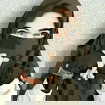 Putri Iskandar profile icon