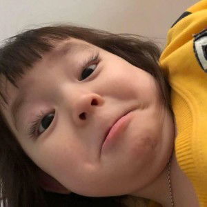 QueenBee Kiss profile icon