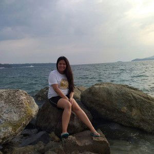 Mona Opulencia profile icon