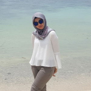 ayu bulan profile icon