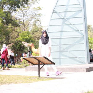 ria wahyuni profile icon