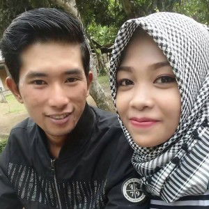 Rizka Dewi Trisno profile icon