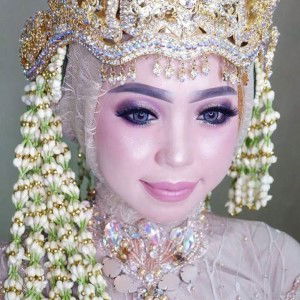 Pina Najjah profile icon