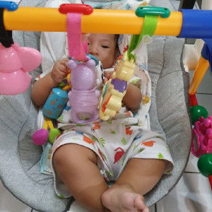 ayu wandira profile icon