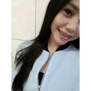 Monica Viyani profile icon