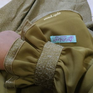 Arina Andiyani profile icon