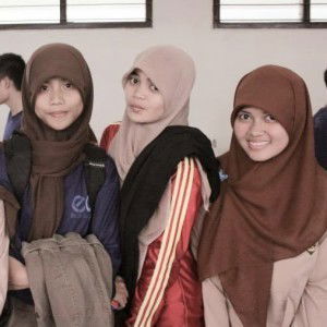 Izzatun Nadia profile icon