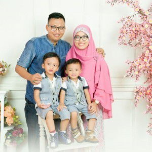 Dwi Budi Astuti profile icon