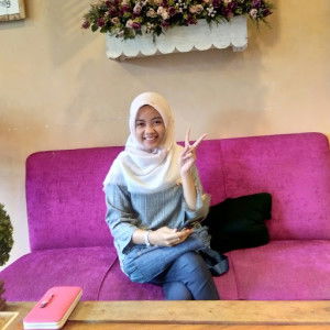 indah purwa profile icon