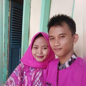 Tri Yulianti profile icon