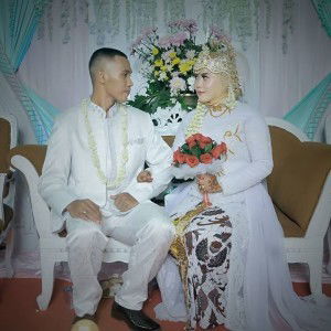 Santi Susanti profile icon