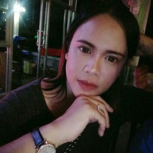 แม่ลูกสอง มองทำม่ะ profile icon