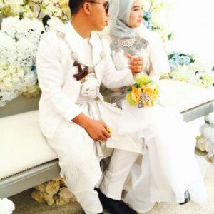 Nur Almizah profile icon