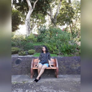 Saralee Mae profile icon