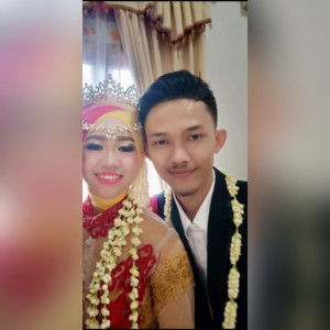 dwi astuti profile icon