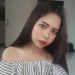 พะลอย พลอย profile icon