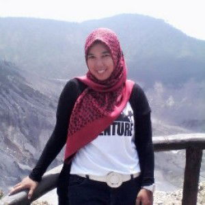 Lili Hoeriyah profile icon