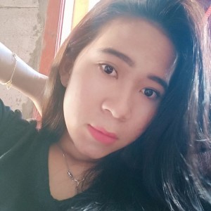 Putri Selvi profile icon