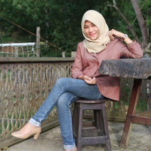 Ratna dyah profile icon