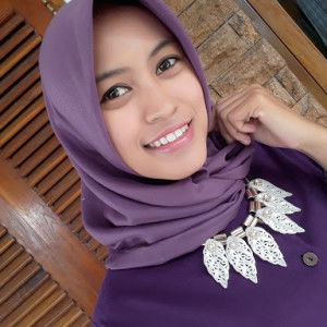 Yosi Nuroctaviani R profile icon