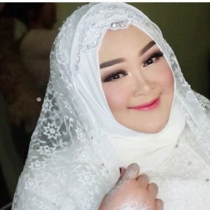 Utari Putriandari profile icon