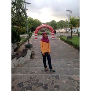 Yuli Lestari profile icon