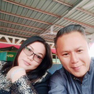 Elly Fitrianah profile icon