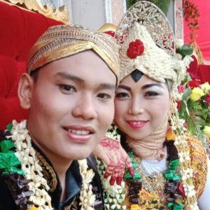 Rein Ikha Solehan profile icon