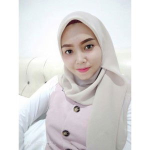 Fitri Novita profile icon