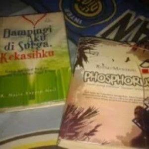 Nur Azizah profile icon