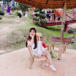 Hoàng Yến profile icon