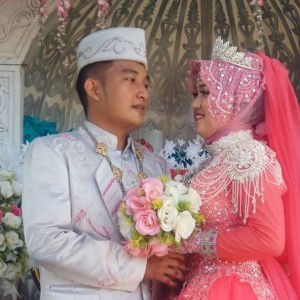 Endang Enmi profile icon