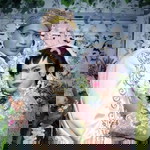 Dewi Kusuma profile icon